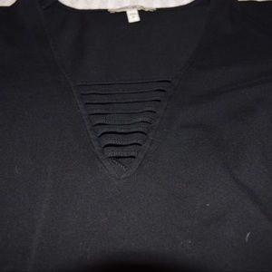 Black Quarter Sleeve Top